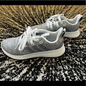 PUREMOTION ADIDAS WOMENS SIZE 6.5